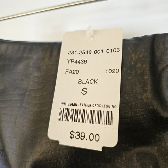 NWT Chocolate U.S.A. black high waisted vegan leather croc stretch leggings sz S - Picture 8 of 8
